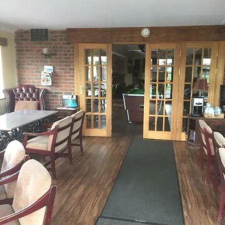 Penzion Swan House 4*