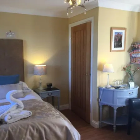 Bed & Breakfast Swan House