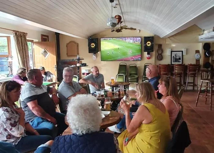 Swan House Guest house 4*